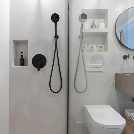 Pharus: Retro Apartment