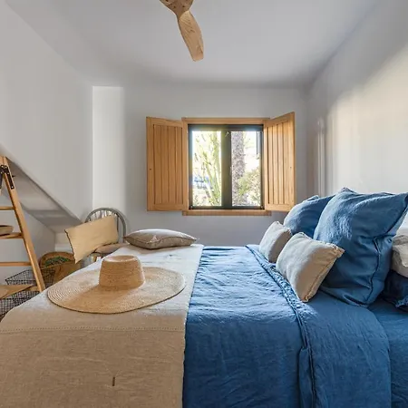 Pharus: Retro Apartment