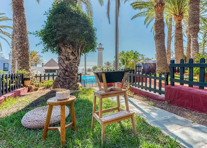 Pharus Retro New Heated Pool